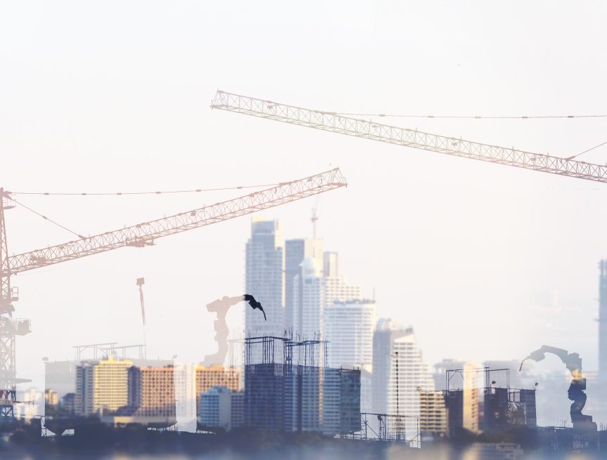 Half-year report reveals that the entire industry is in decline, but leading companies are perseveri