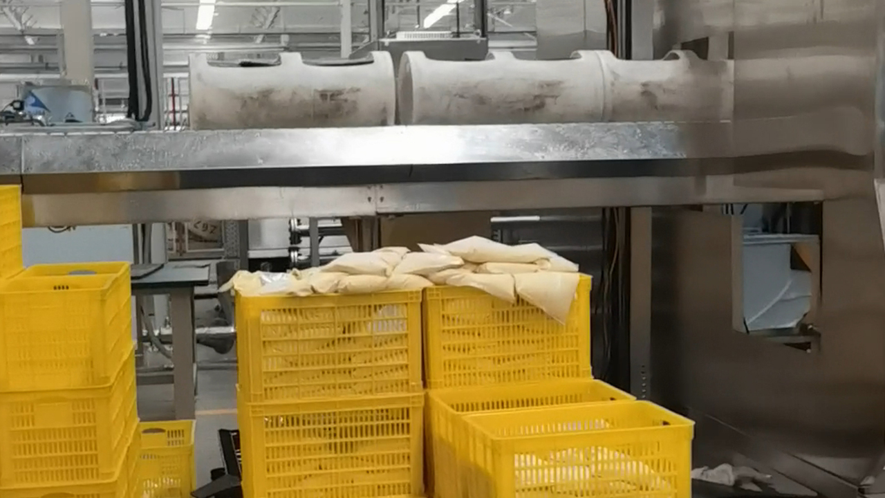 The ultra-high pressure HPP sterilization OEM solution was applied to the HPP sterilization of 600 tons of durian puree at Henan Tai Liu Mang Food Co., Ltd.